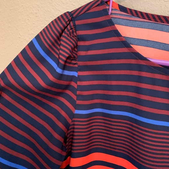 NWOT Express long sleeve striped blouse. Size XS. - Picture 5 of 8